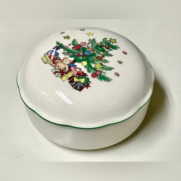 Vintage Discontinued Nikko Christmastime Lidded Candy Dish Trinket Box - Picture 6 of 13